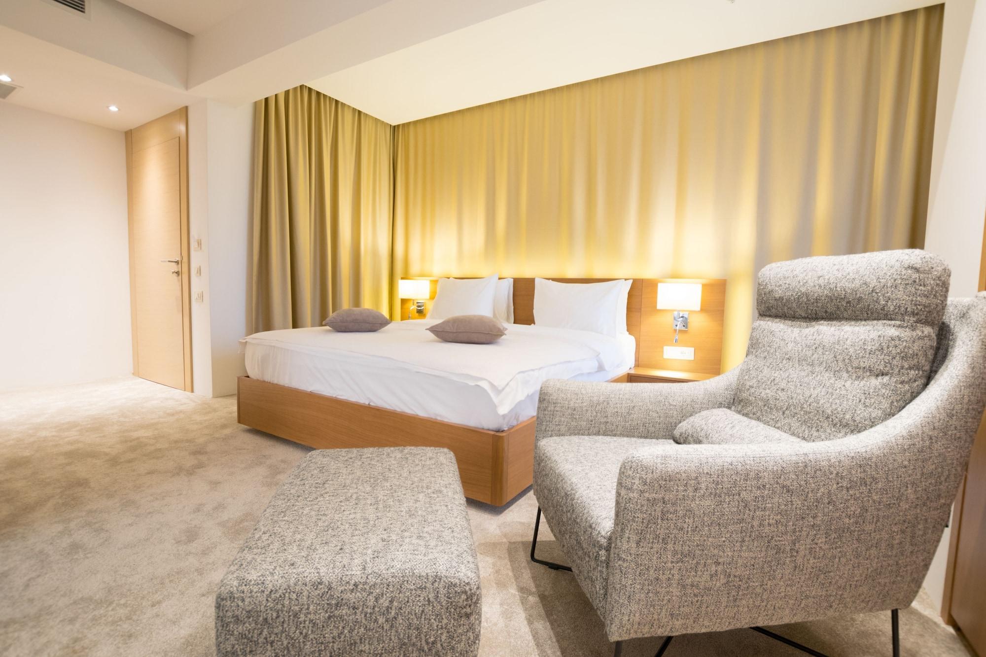 Hotel Harmonia By Dukley