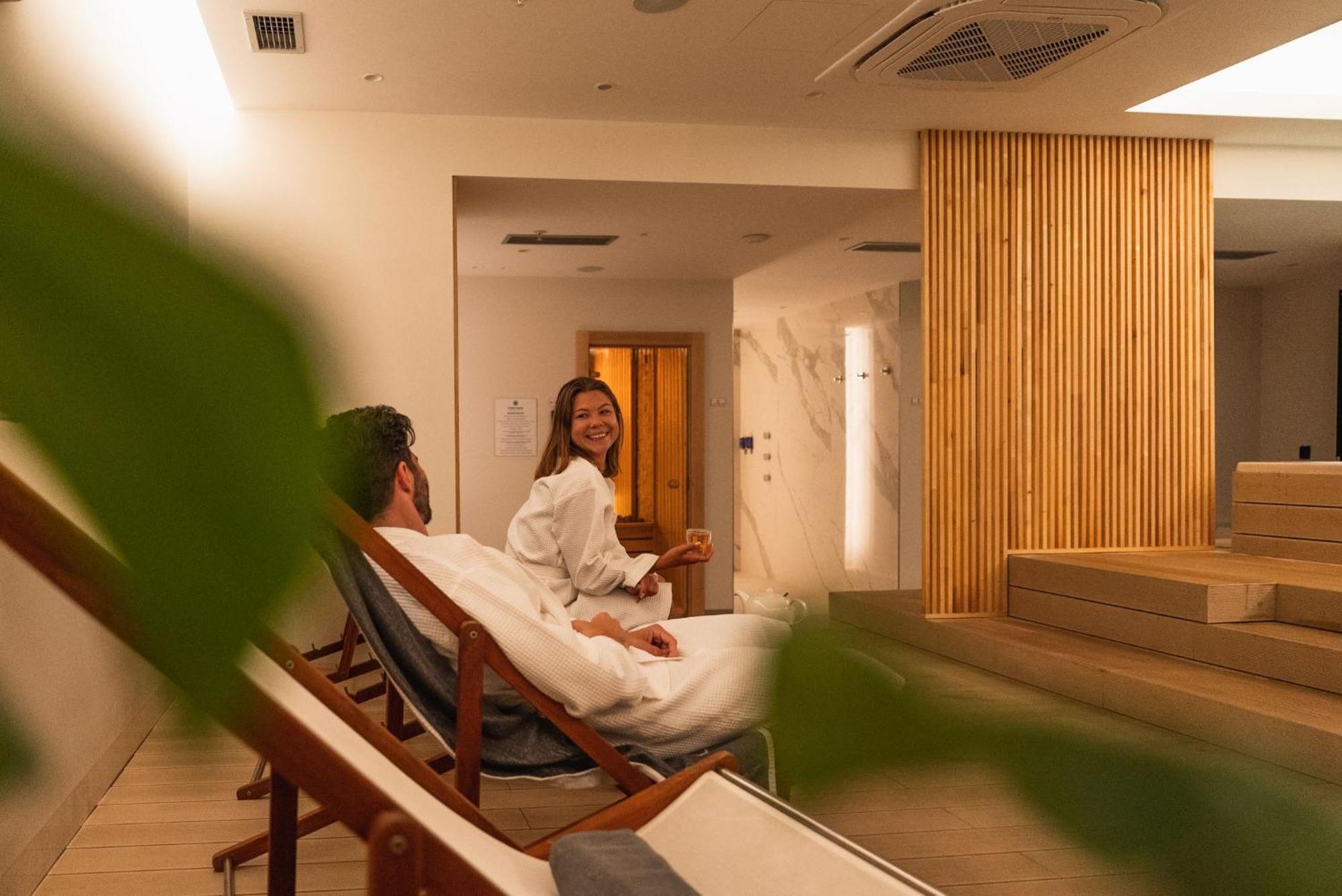 Hotel Harmonia By Dukley 4*